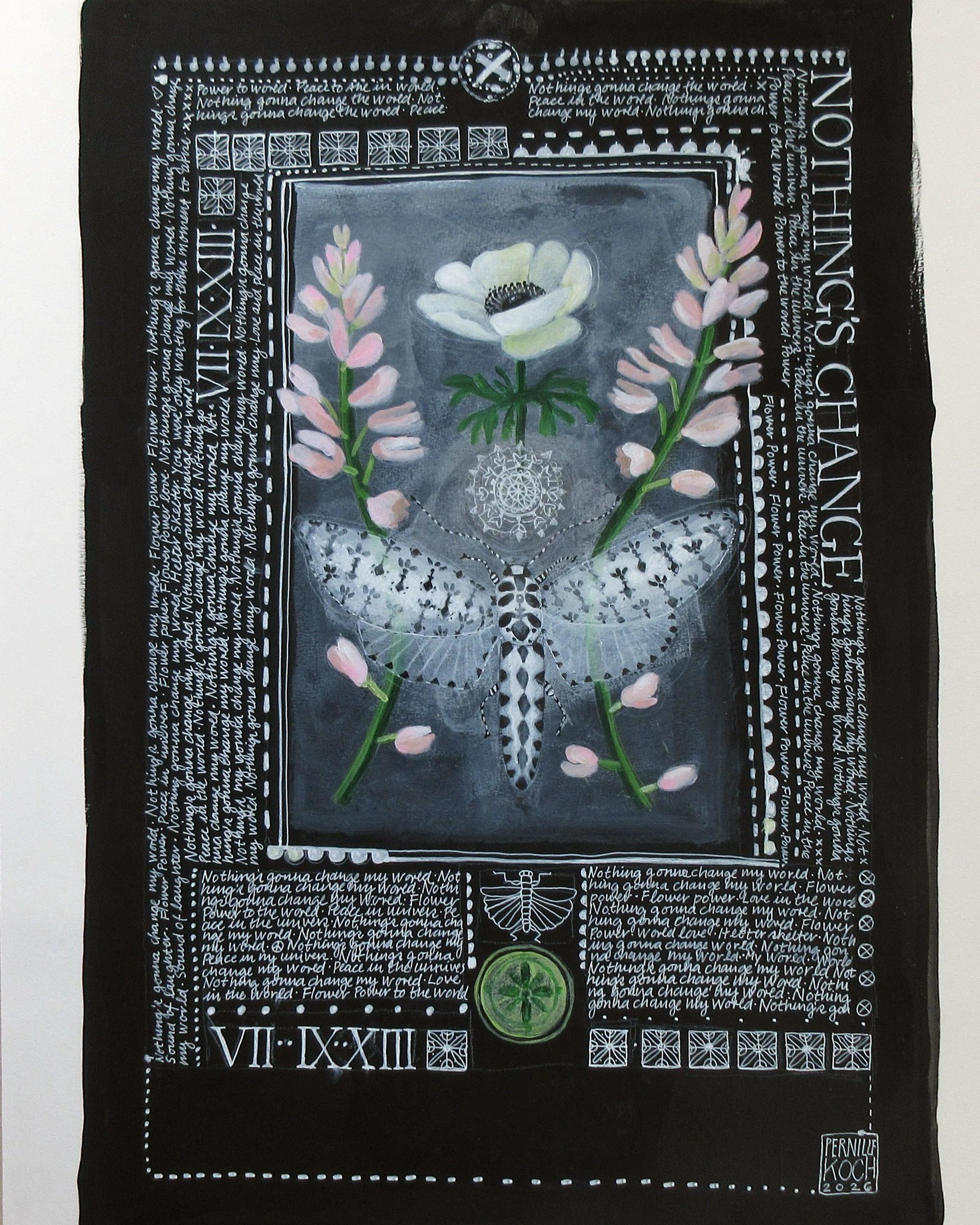 Surrealistisk symbolik

Pernille Koch udstiller på stand B26 på THE ART FAIR kunstforalle den 02-04 oktober. 
Pernille er uddannet tegner og grafisk designer på Danmarks Designskole 1976-80, og netop de grafiske elementer kombineret med en eminent evne til at tegne er de bærende elementer i hendes kunst.

Kunstneren arbejder med akrylmaleri og papir og alt i hendes værker er håndlavet, helt uden brug af stencils, transfer og lign. Hendes yderst detaljerede værker viser udover stor håndværksmæssig kunnen også en sikker sans for komposition.

Pernille Kochs maleriske univers består af genkendelige figurer, symboler, ornamenter og håndskrift og disse elementer danner tilsammen en central komposition omgivet af betydningsbærende tegn. I hendes værker ses et eventyrligt, surrealistisk grafisk udtryk, som hun er ene om i dansk kunst, idet vi i dag stort set ikke ser sådanne arbejder alene udført i hånden. Hun mestrer virkelig et sjældent håndværk, hvor det nutidige grafiske udtryk minder om en tid, der har været.

Insektserien handler i høj grad om kunstnerens øje for den fornemme symmetri hos insekter. Hun fascineres af deres form og allerede som barn iagttog hun insekters opbygning. Også her indarbejdes betydninger på forskellig vis.

Ofte inspireres Pernille Koch af en farve, og arbejder derefter ud fra en art modsathed. Hendes kunst skildrer kontraster, og ser vi ikke nøje efter, overser vi måske det væsentlige, som også er det alvorlige: Nemlig hendes kommentarer til den verden, vi lever i.

Man kan sige, at Pernille Koch fanger os med det pæne og lyse, bruger ornamenter og symboler til beskrivelse af det dystre, og tilfører det hele humor, så vi i genkendeligheden tør se os selv og verden. Hun driller os lidt, forfører os ind i en tilsyneladende grafisk smuk og pastelfarvet verden og inde i den møder vi de mere alvorlige sider af tilværelsen, som hun ønsker at vi forholder os til.